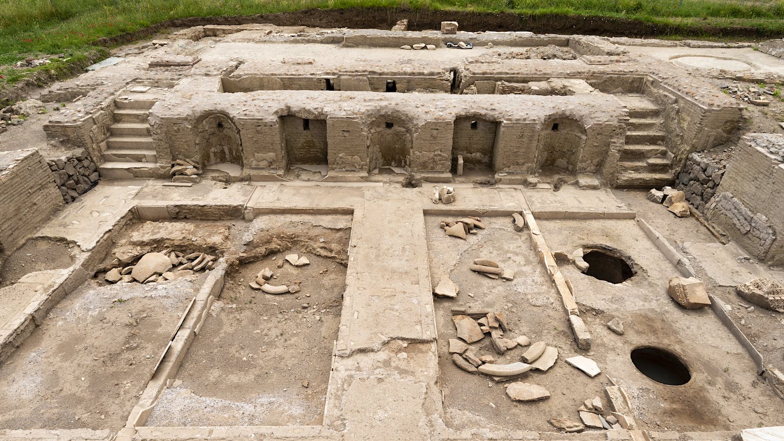 Unearthing a Showpiece Winery of Ancient Rome’s Elite