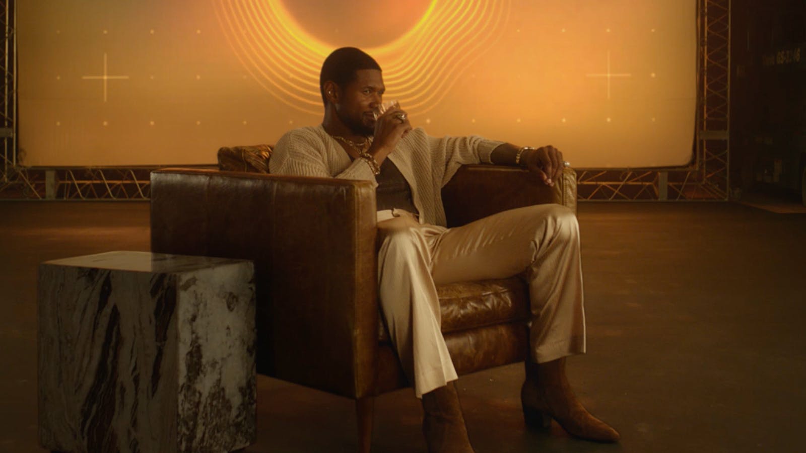 Smooth Duet: Usher and Rémy Martin Cognac